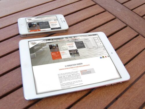 Site internet du Parqueteur Vendéen présenté sur un écran de pc portable et de téléphone portable